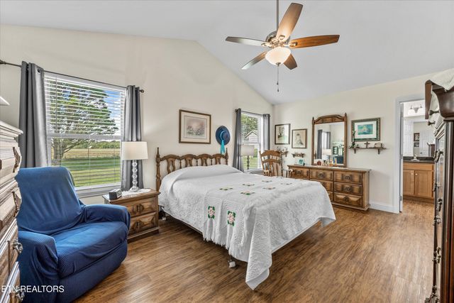 155 Wind Chase Way, Madisonville, TN 37354