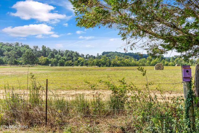 155 Wind Chase Way, Madisonville, TN 37354