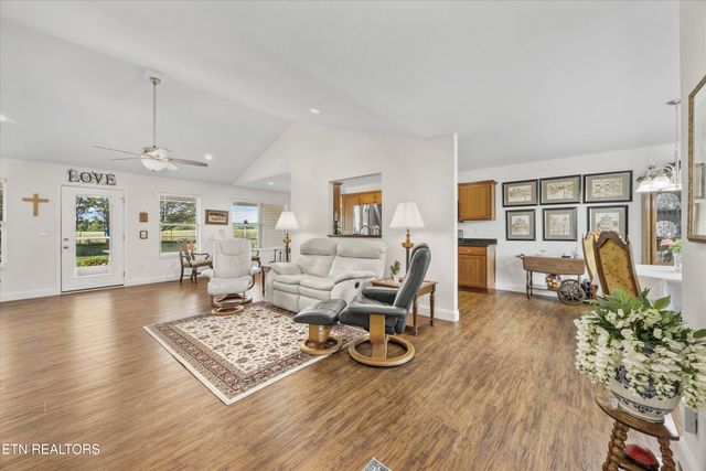 155 Wind Chase Way, Madisonville, TN 37354