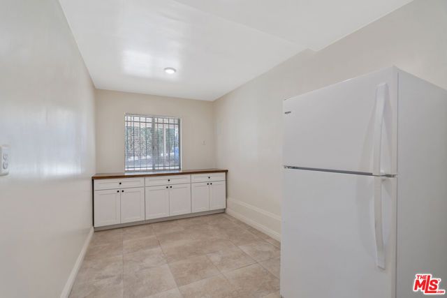 945 N Ditman Avenue, Los Angeles, CA 90063