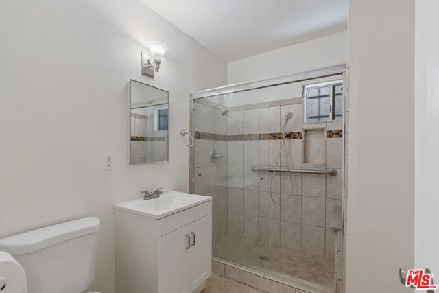 945 N Ditman Avenue, Los Angeles, CA 90063