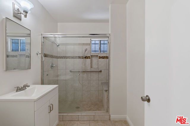 945 N Ditman Avenue, Los Angeles, CA 90063