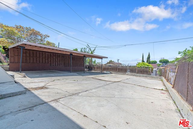 945 N Ditman Avenue, Los Angeles, CA 90063