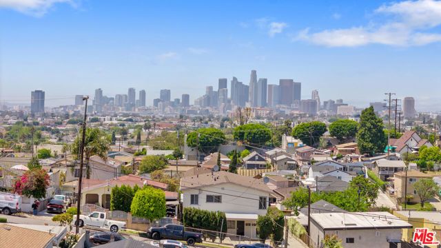 945 N Ditman Avenue, Los Angeles, CA 90063