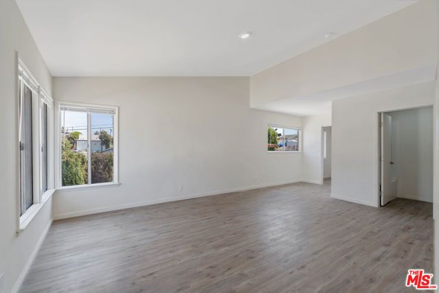 945 N Ditman Avenue, Los Angeles, CA 90063