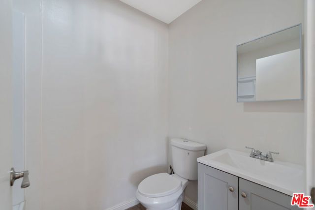 945 N Ditman Avenue, Los Angeles, CA 90063