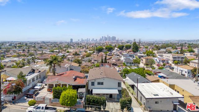 945 N Ditman Avenue, Los Angeles, CA 90063