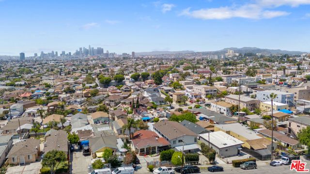 945 N Ditman Avenue, Los Angeles, CA 90063
