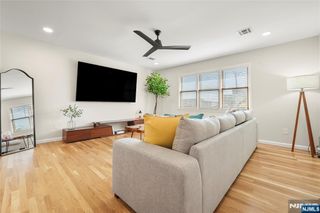 10 Saint Francis 2, Newark, NJ 07105