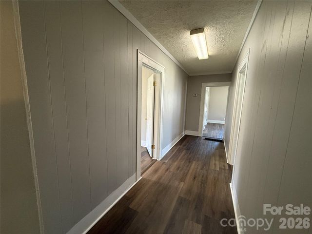 40 Little Knob Road, Asheville, NC 28803