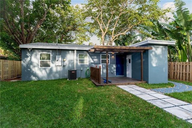 628 SW 14th Ter, Fort Lauderdale, FL 33312