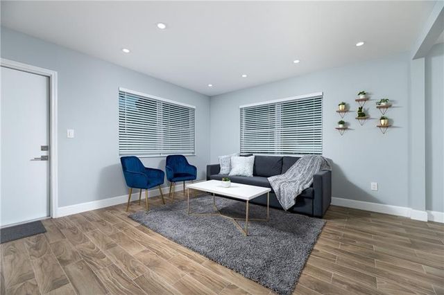 628 SW 14th Ter, Fort Lauderdale, FL 33312