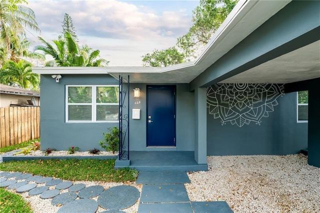 628 SW 14th Ter, Fort Lauderdale, FL 33312