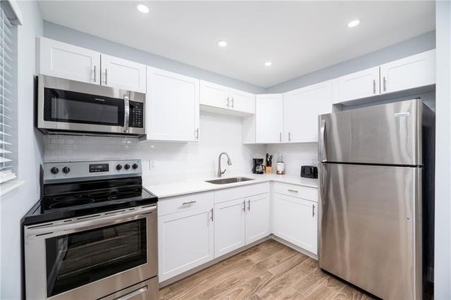 628 SW 14th Ter, Fort Lauderdale, FL 33312