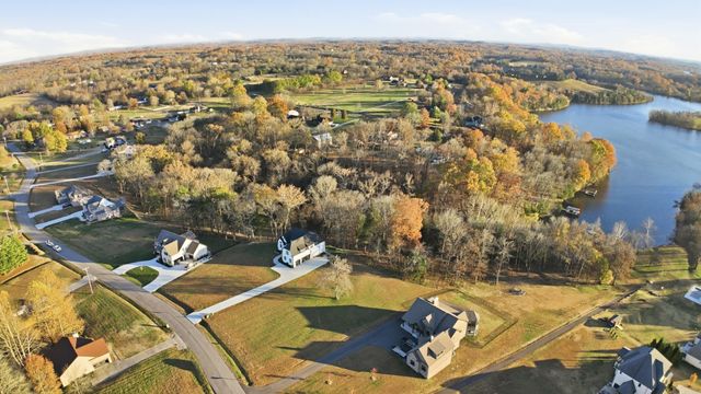 1029 Emerald Valley Dr, Castalian Springs, TN 37031