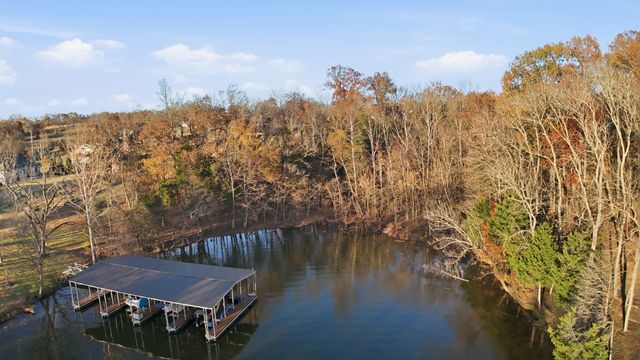 1029 Emerald Valley Dr, Castalian Springs, TN 37031