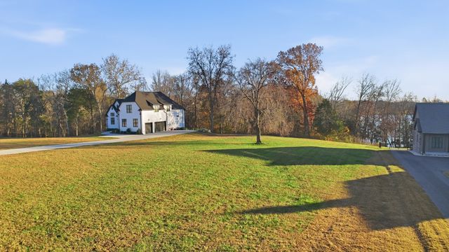 1029 Emerald Valley Dr, Castalian Springs, TN 37031