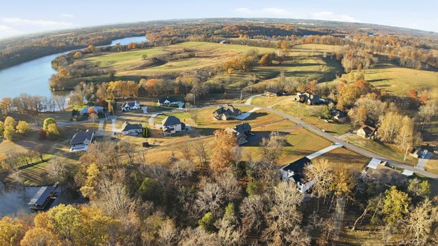 1029 Emerald Valley Dr, Castalian Springs, TN 37031