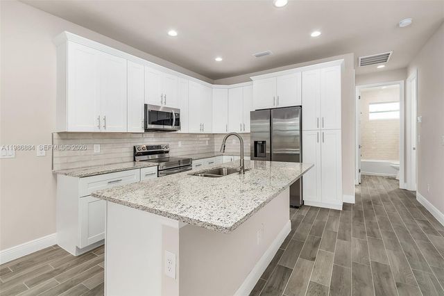 206 Jubilee Terr, La Belle, FL 33935