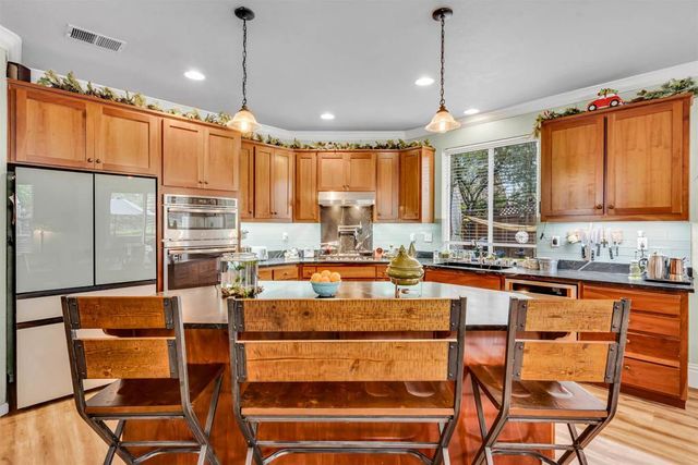 10 Kali Ct, Oakley, CA 94561