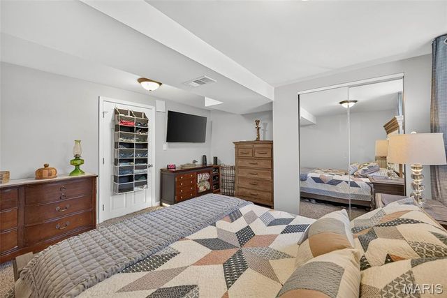 21 Gary Glen Drive, St Peters, MO 63376