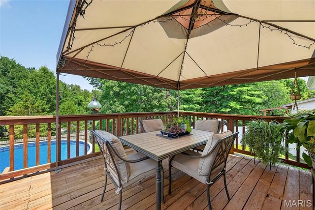 21 Gary Glen Drive, St Peters, MO 63376