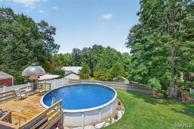 21 Gary Glen Drive, St Peters, MO 63376