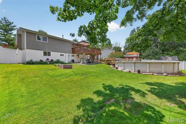 21 Gary Glen Drive, St Peters, MO 63376