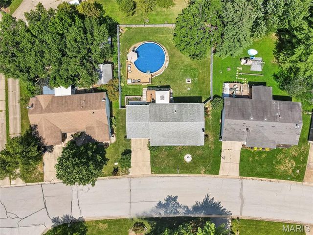 21 Gary Glen Drive, St Peters, MO 63376