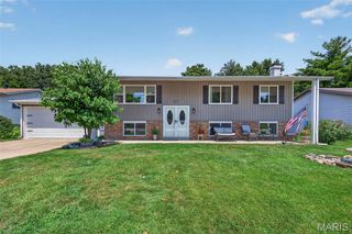 21 Gary Glen Drive, St Peters, MO 63376