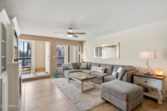 16739 E EL LAGO Boulevard 103, Fountain Hills, AZ 85268