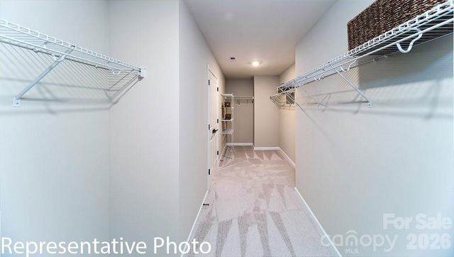 108 Rhuidean Court, Troutman, NC 28166