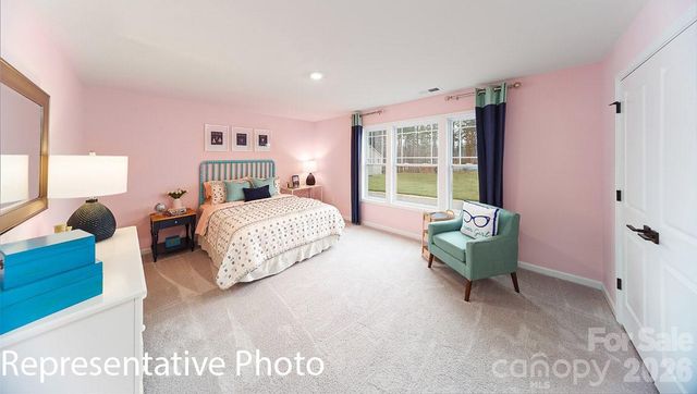 108 Rhuidean Court, Troutman, NC 28166
