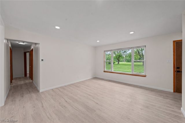 4138 Genevieve Boulevard, Stow, OH 44224