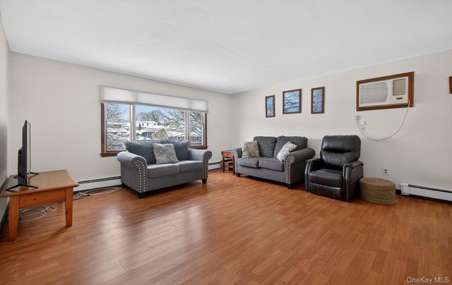 525 Keller Avenue, Elmont, NY 11003