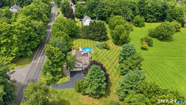 1512 Country Club Road, Middletown, CT 06457