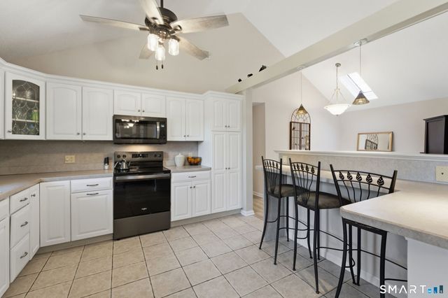 1512 Country Club Road, Middletown, CT 06457