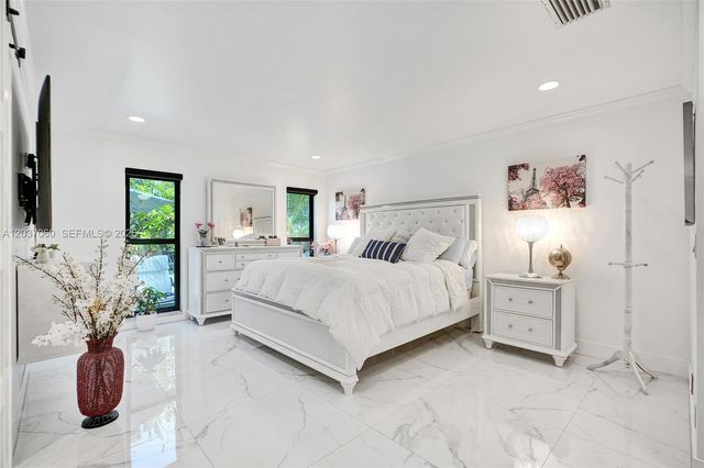 5112 SW 87th Avenue, Cooper City, FL 33328