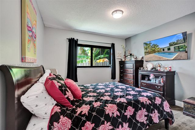 5112 SW 87th Avenue, Cooper City, FL 33328