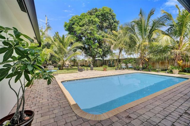 5112 SW 87th Avenue, Cooper City, FL 33328