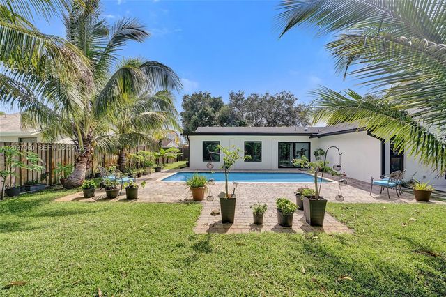 5112 SW 87th Avenue, Cooper City, FL 33328