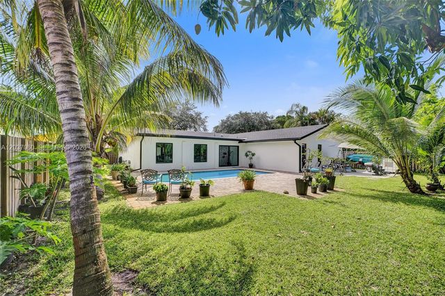 5112 SW 87th Avenue, Cooper City, FL 33328