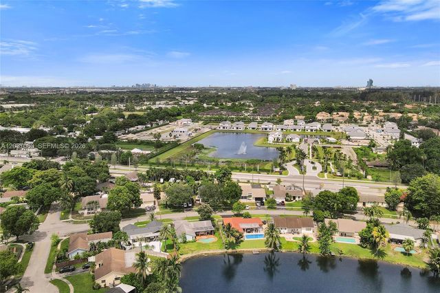 5112 SW 87th Avenue, Cooper City, FL 33328
