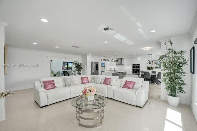 5112 SW 87th Avenue, Cooper City, FL 33328