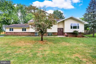 429 BRICKER LN, Lebanon, PA 17042