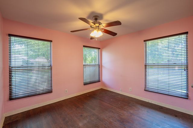 10115 Northlake Drive, Dallas, TX 75218