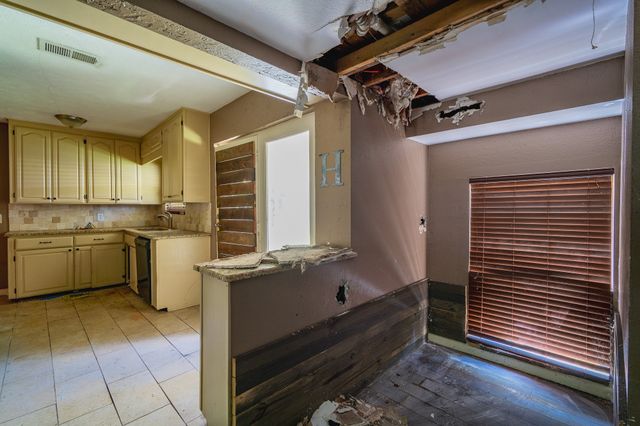 10115 Northlake Drive, Dallas, TX 75218
