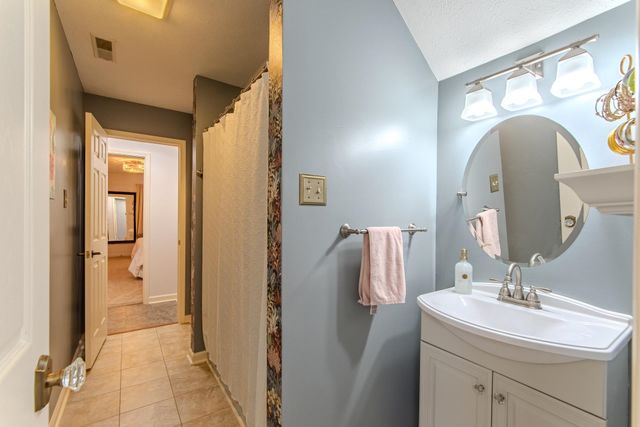 215 SAINT ANDREWS CT, Counce, TN 38326