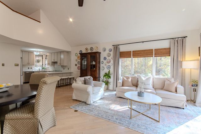 215 SAINT ANDREWS CT, Counce, TN 38326