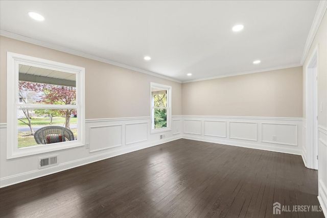 1 Sussex Road, East Brunswick, NJ 08816